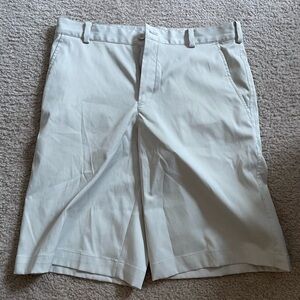 NIKE GOLF SHORTS